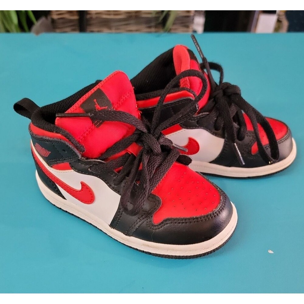 Nike Air Jordan 1 Mid TD Toddler Shoes Black Red Swoosh White 640735-079 Size 8C